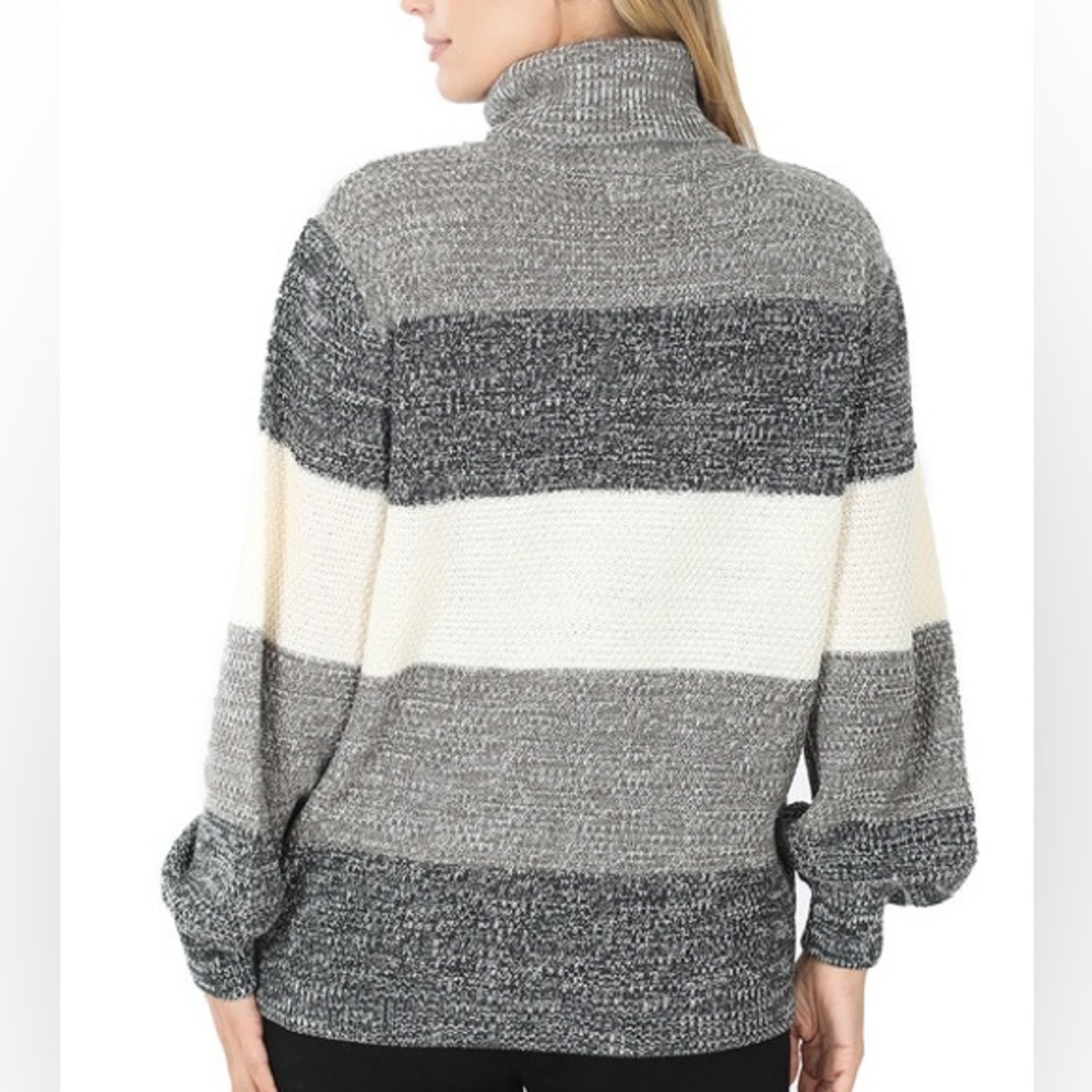 Zenana Women’s Color Block Striped Turtle Neck Balloon Sleeve Sweater Size Small